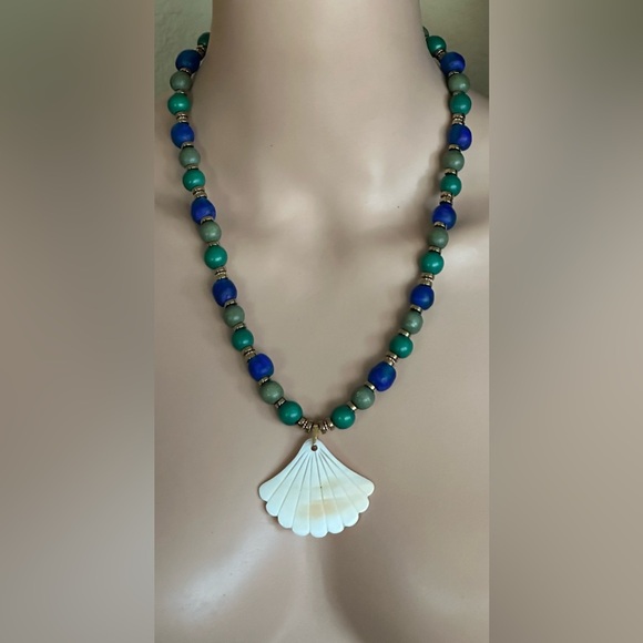 24 inch Mixed bead Necklace NWOT - Picture 9 of 9